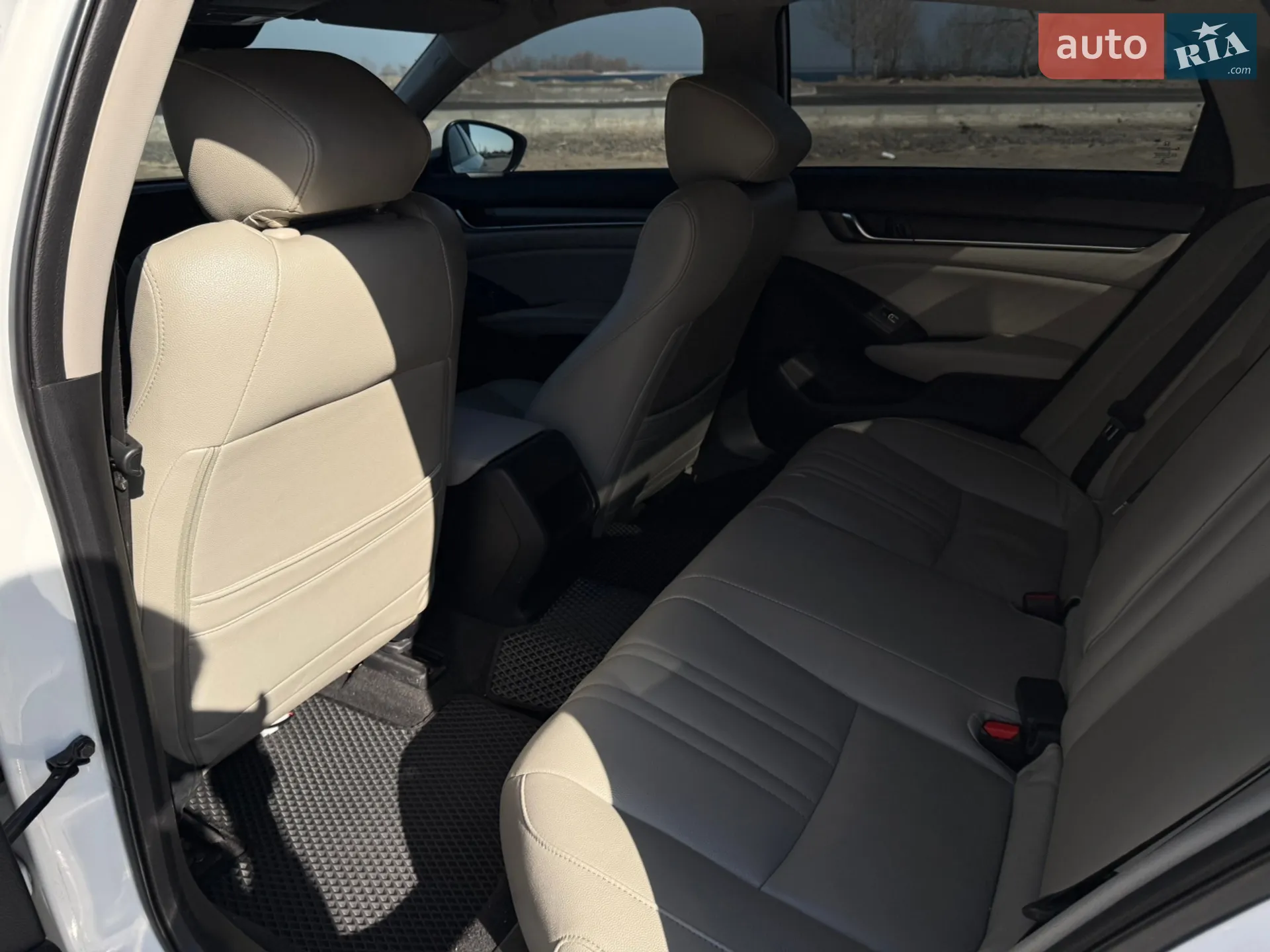 2018 Honda Accord - мініатюра 15