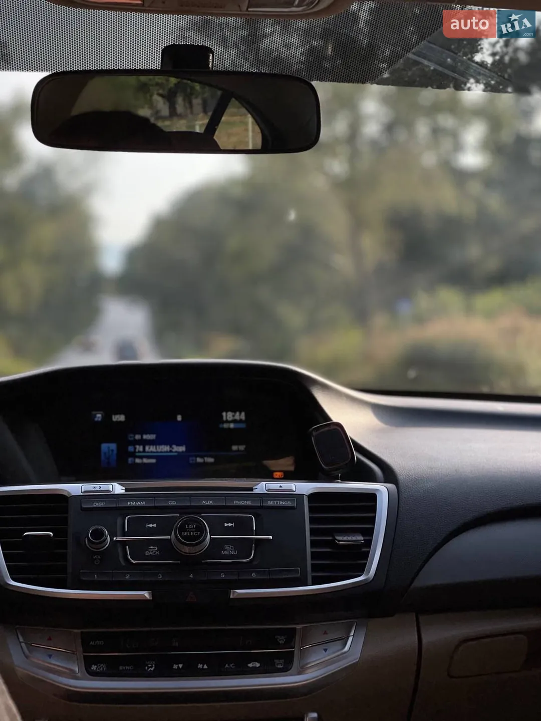 2014 Honda Accord - мініатюра 9