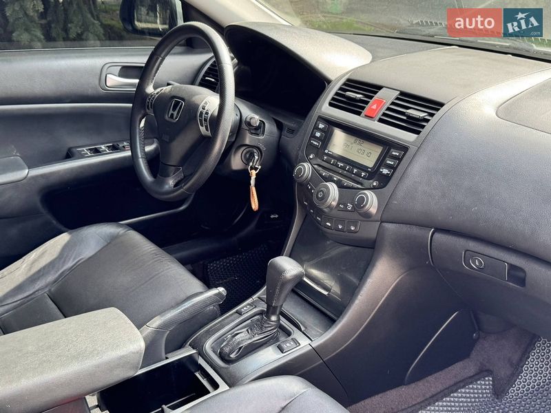 Седан Honda Accord 2005 в Запорожье