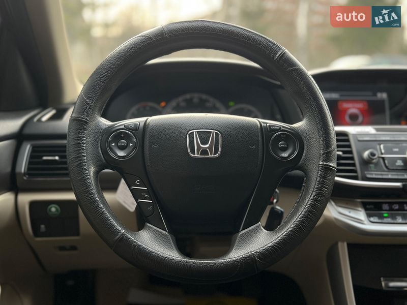 Седан Honda Accord 2014 в Львове