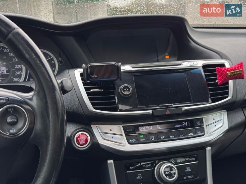 Седан Honda Accord 2013 в Ивано-Франковске