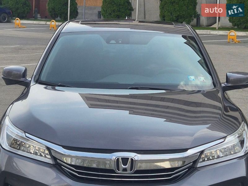 Седан Honda Accord 2016 в Днепре