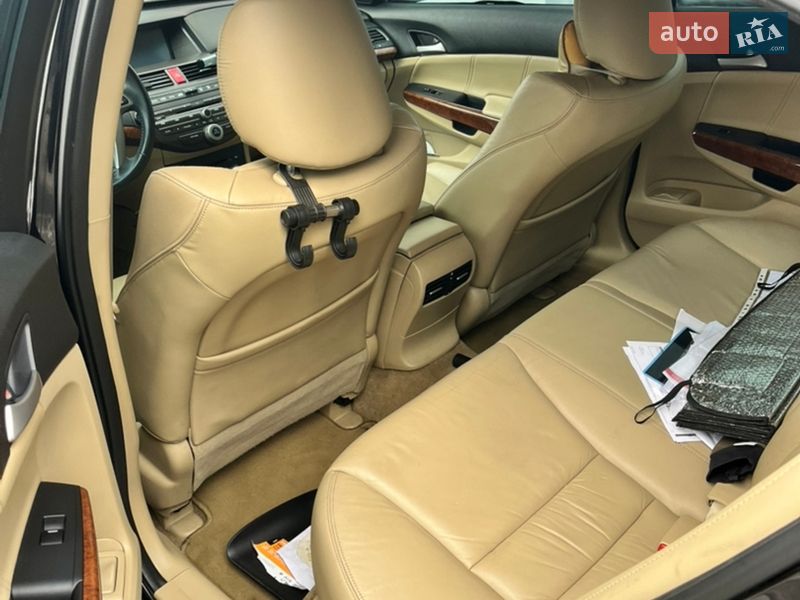 Седан Honda Accord 2012 в Києві