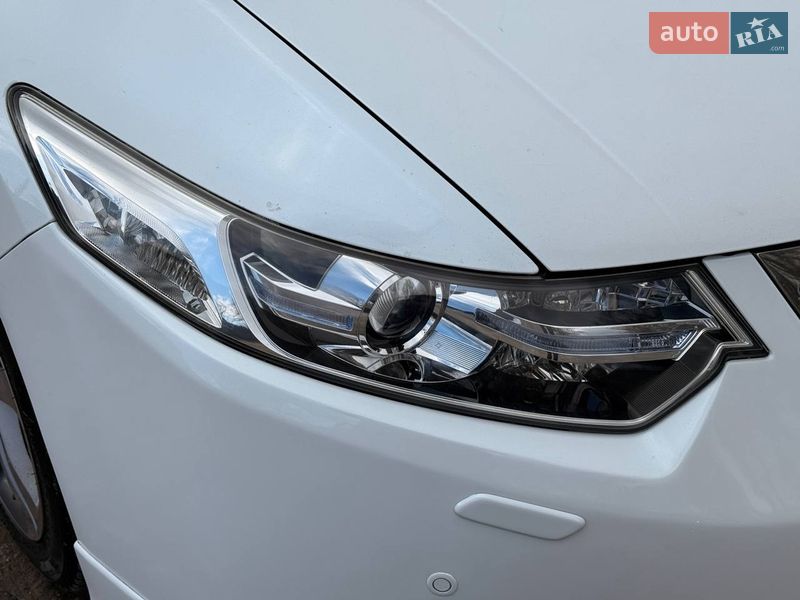 Седан Honda Accord 2012 в Охтирці