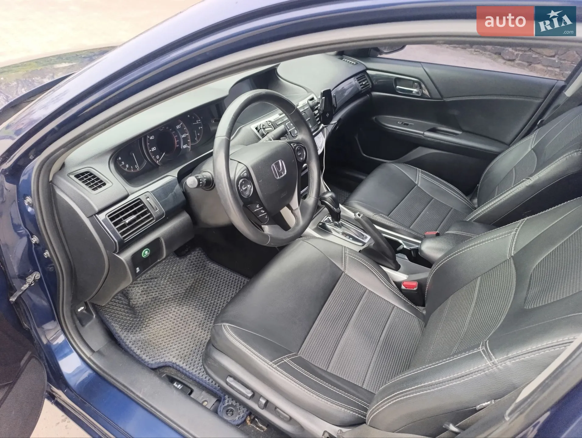 Honda Accord 2015 VIN 1HGCR2F59FA142725 фото оголошення 15 з 16