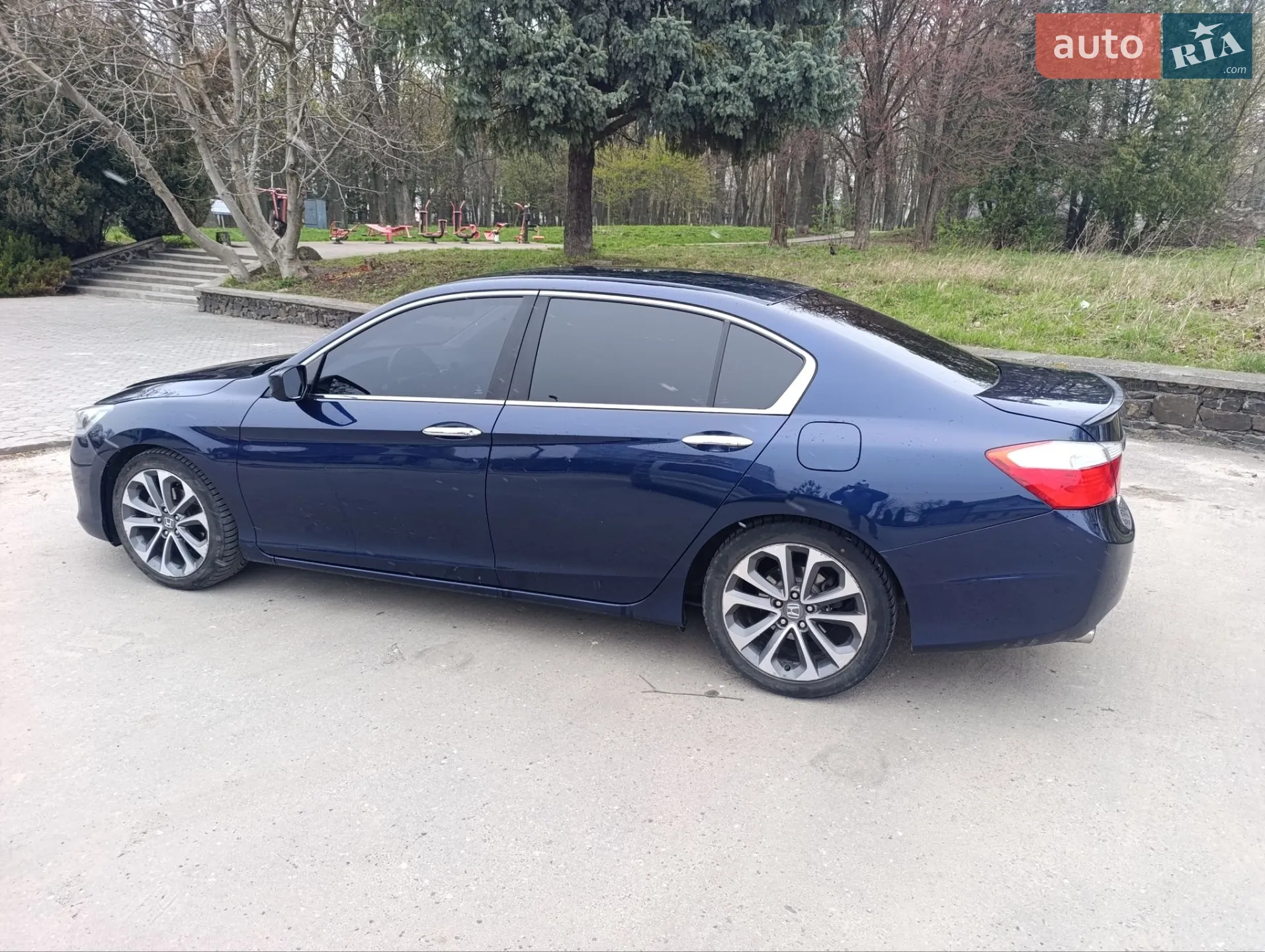 Honda Accord 2015 VIN 1HGCR2F59FA142725 фото оголошення 14 з 16