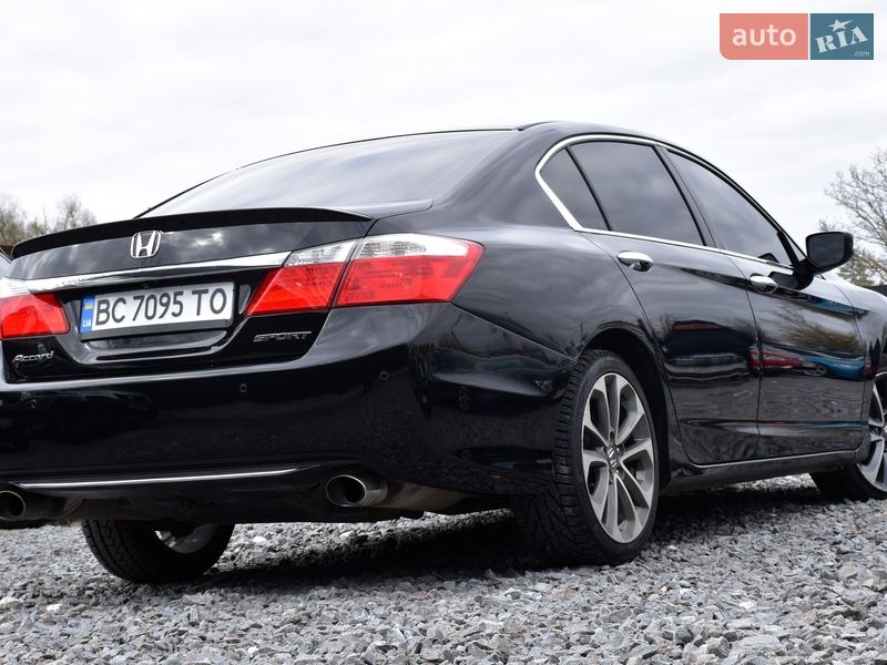 Седан Honda Accord 2014 в Дрогобичі