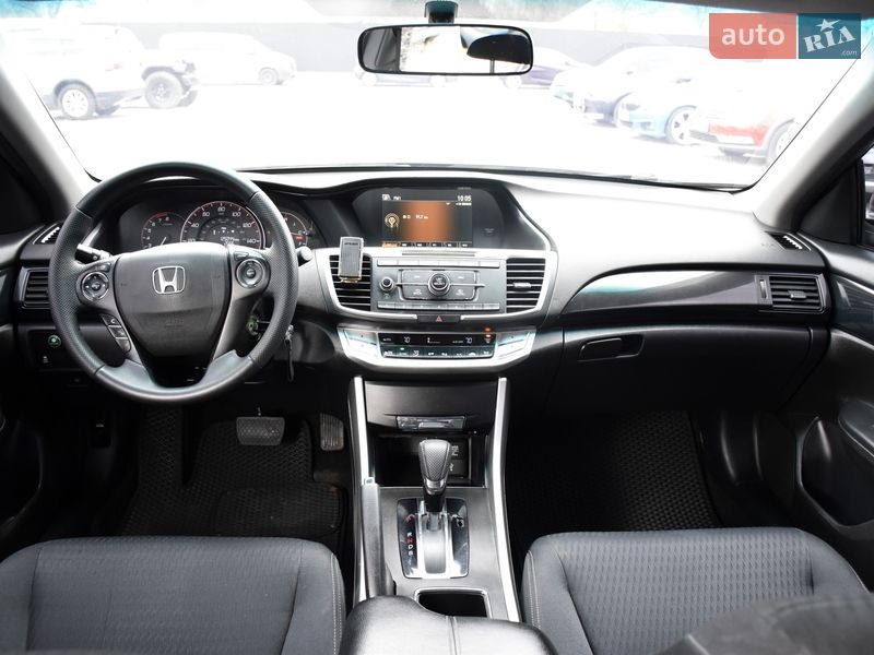 Седан Honda Accord 2014 в Дрогобичі