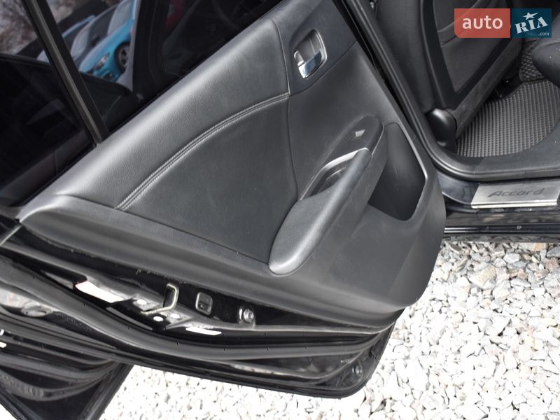 Седан Honda Accord 2014 в Дрогобичі