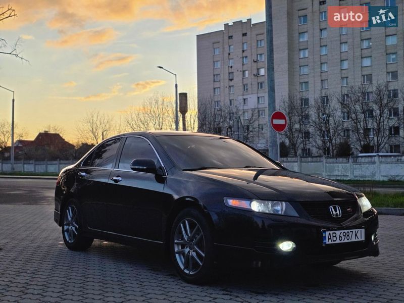 Седан Honda Accord 2005 в Виннице