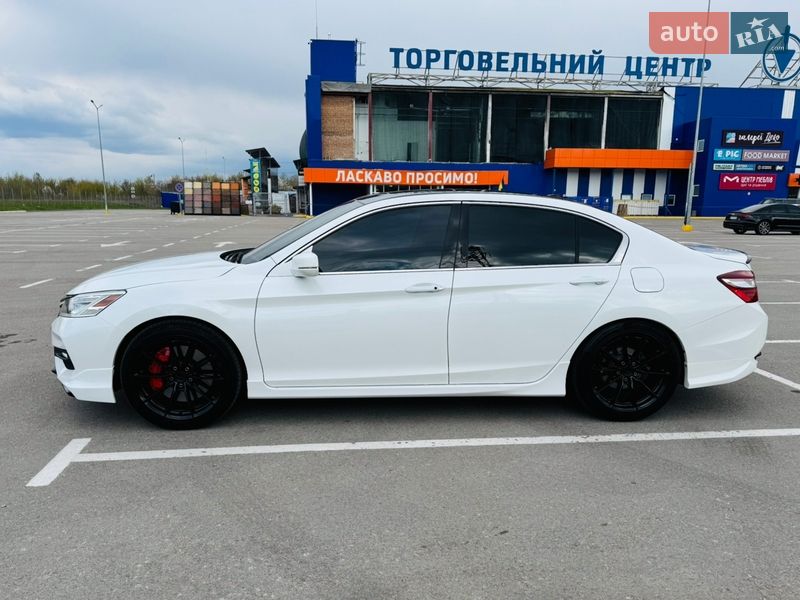 Седан Honda Accord 2017 в Дніпрі