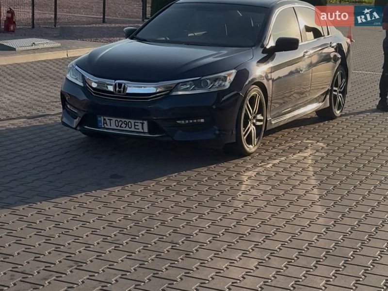 Седан Honda Accord 2016 в Киеве