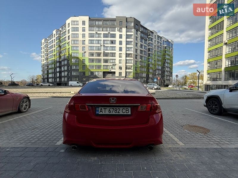 Седан Honda Accord 2012 в Ивано-Франковске