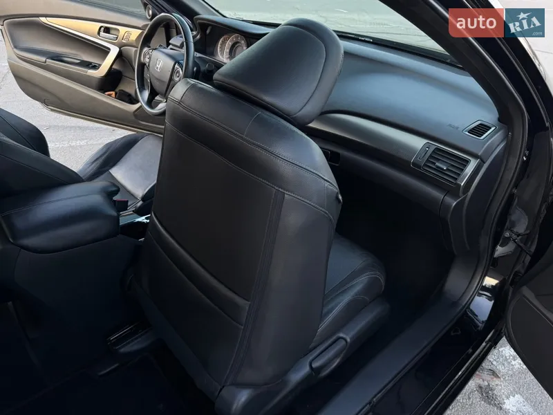 Honda Accord 2017 VIN 1HGCT1B82HA008105 фото оголошення 28 з 81