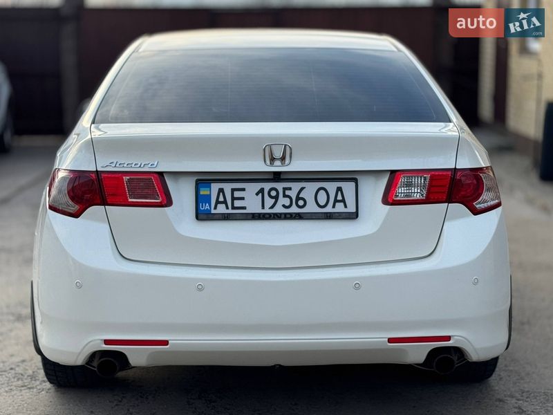 Седан Honda Accord 2010 в Днепре