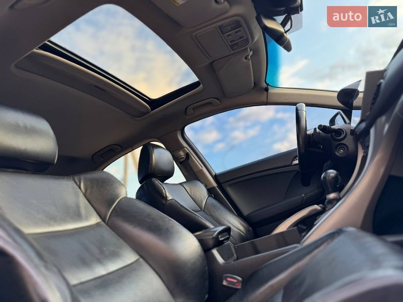 Седан Honda Accord 2010 в Днепре