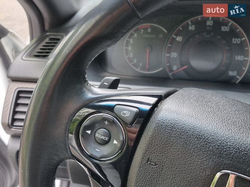 Седан Honda Accord 2015 в Ужгороде