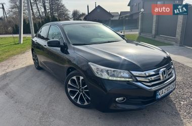 Седан Honda Accord 2015 в Києві