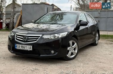 Седан Honda Accord 2011 в Киеве