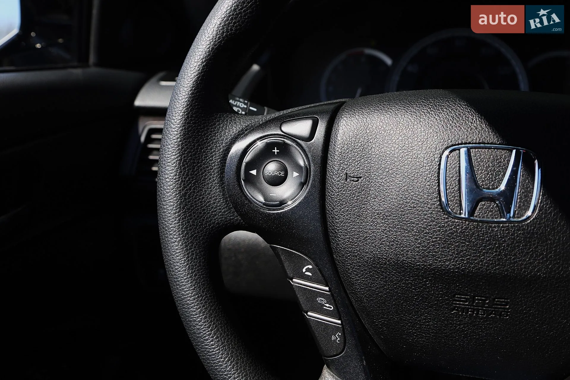 2015 Honda Accord - мініатюра 18