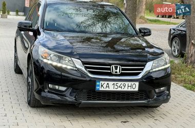 Седан Honda Accord 2014 в Чернівцях