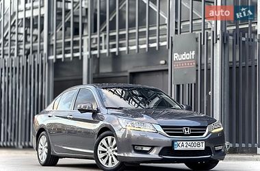 Седан Honda Accord 2013 в Киеве