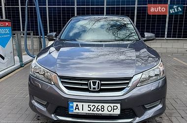 Седан Honda Accord 2013 в Києві