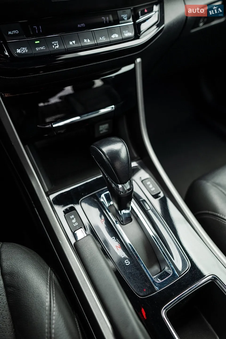 2016 Honda Accord - мініатюра 35