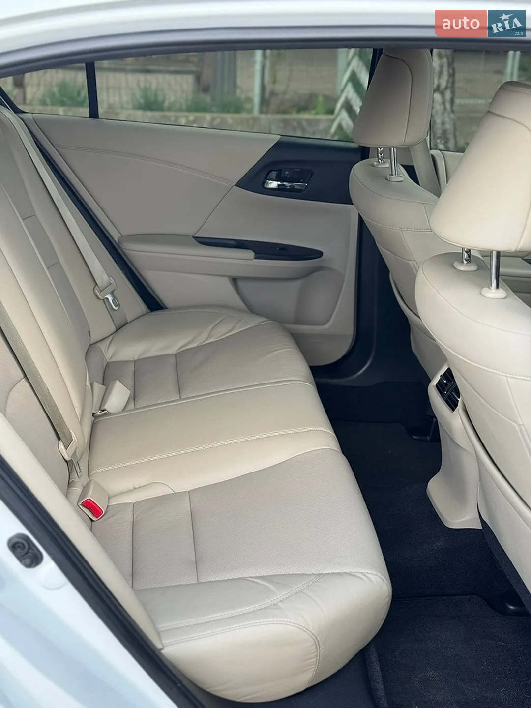 2015 Honda Accord - мініатюра 16