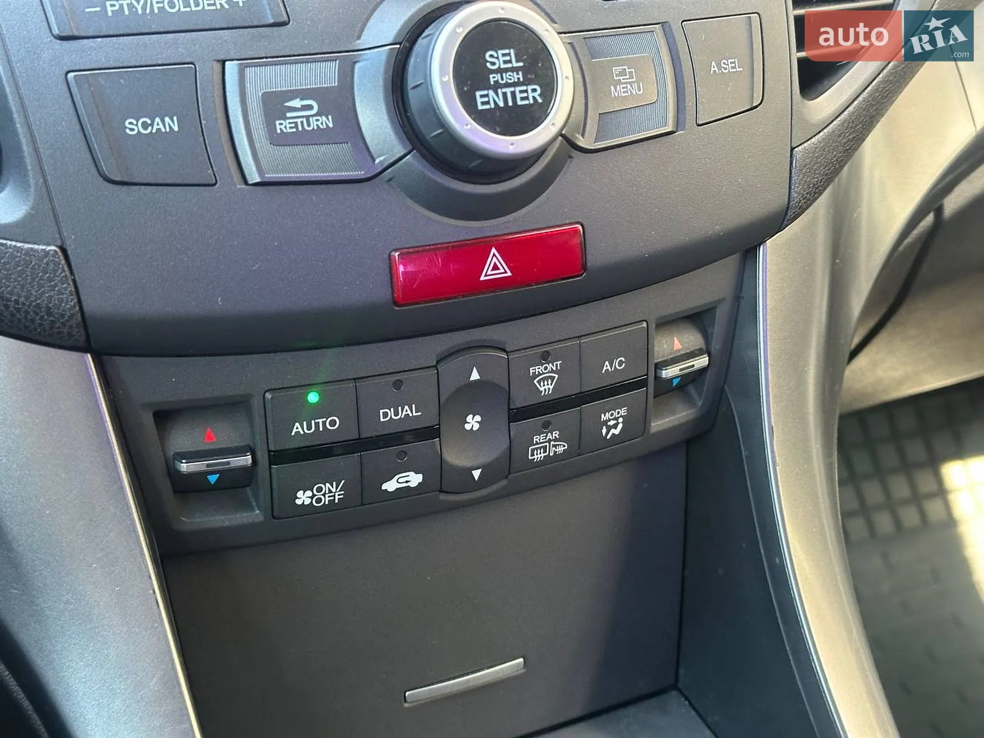 2011 Honda Accord - мініатюра 20