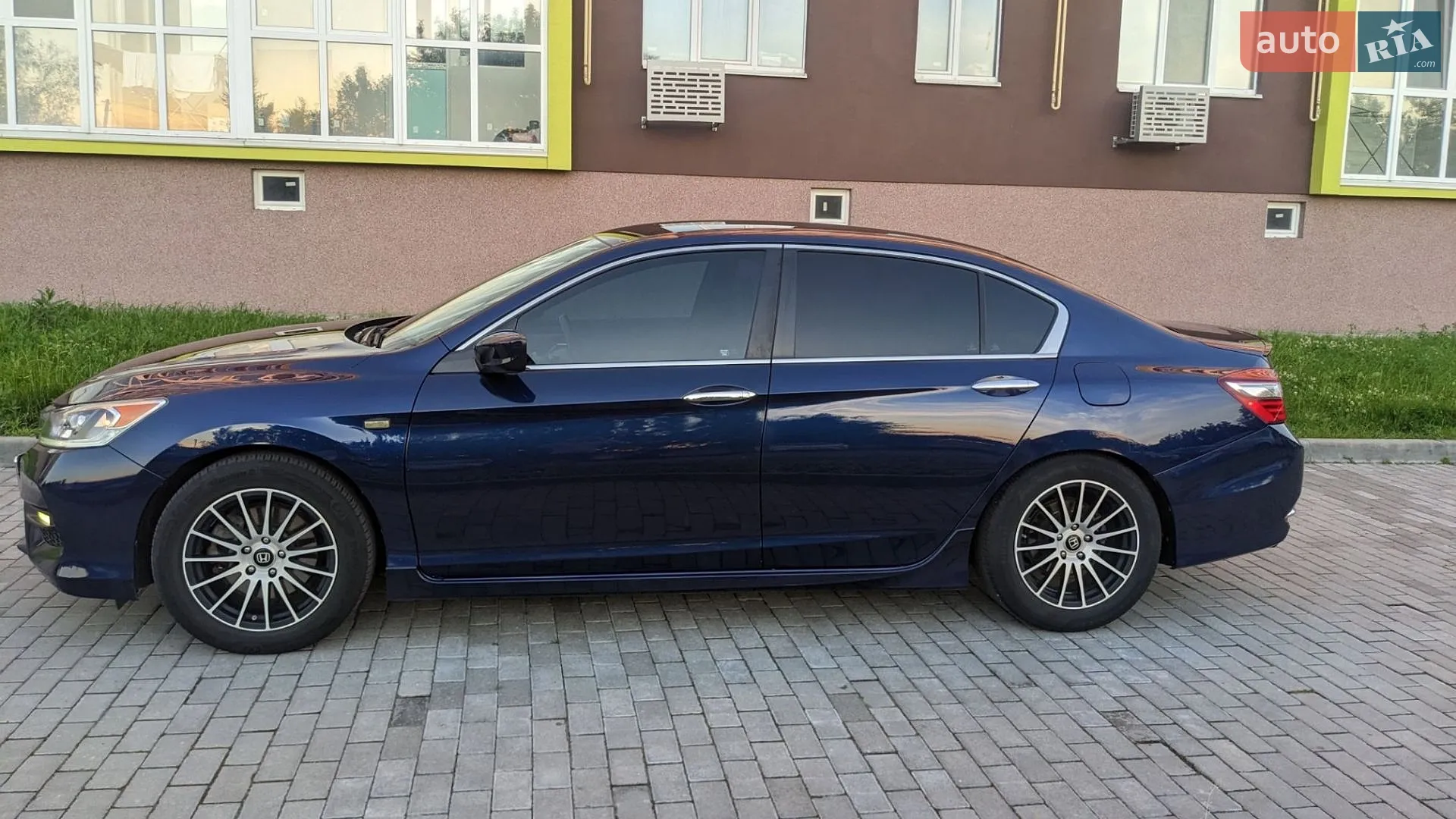 2015 Honda Accord - мініатюра 3