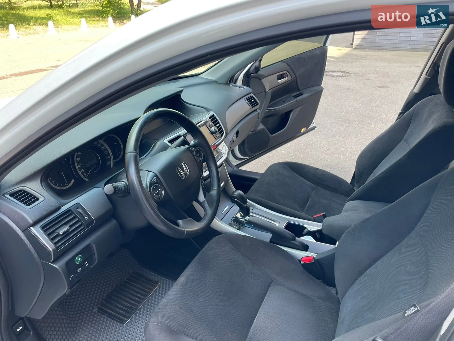 2013 Honda Accord - мініатюра 9
