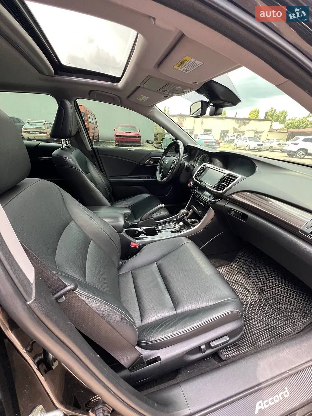 2017 Honda Accord - мініатюра 13