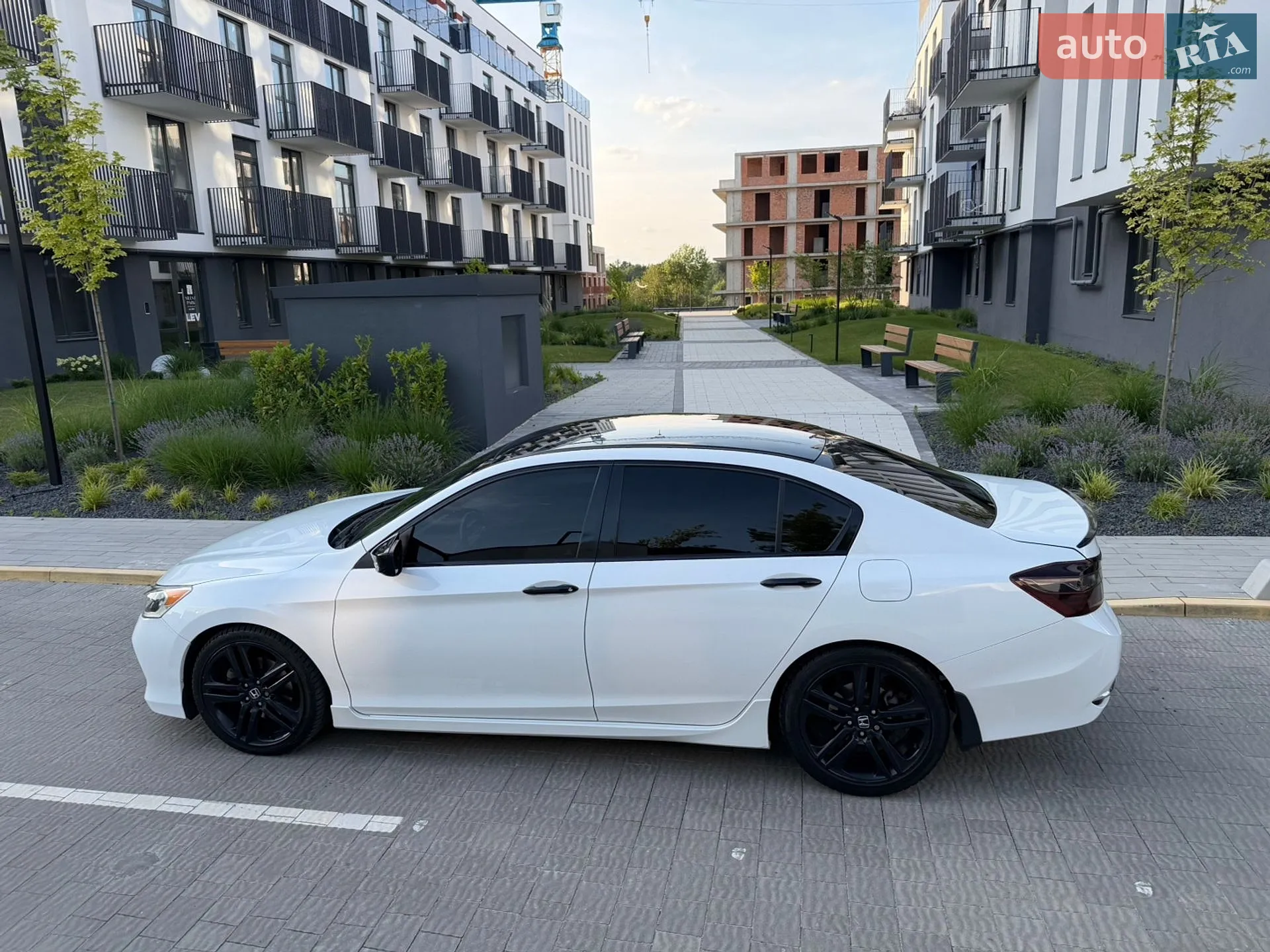 2016 Honda Accord - мініатюра 11