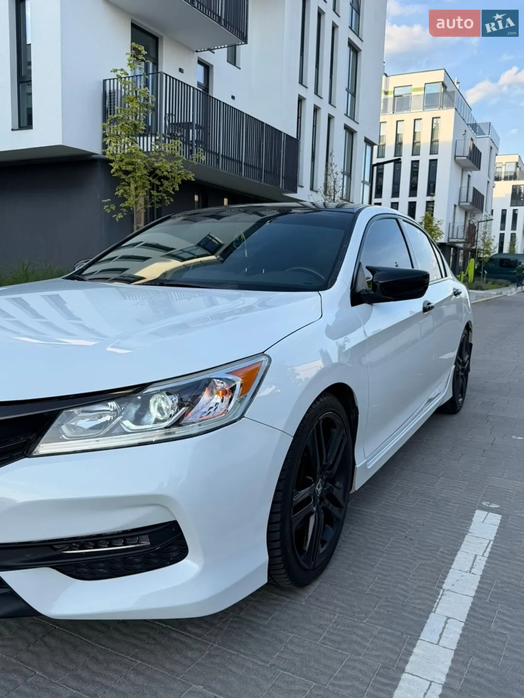 2016 Honda Accord - мініатюра 15