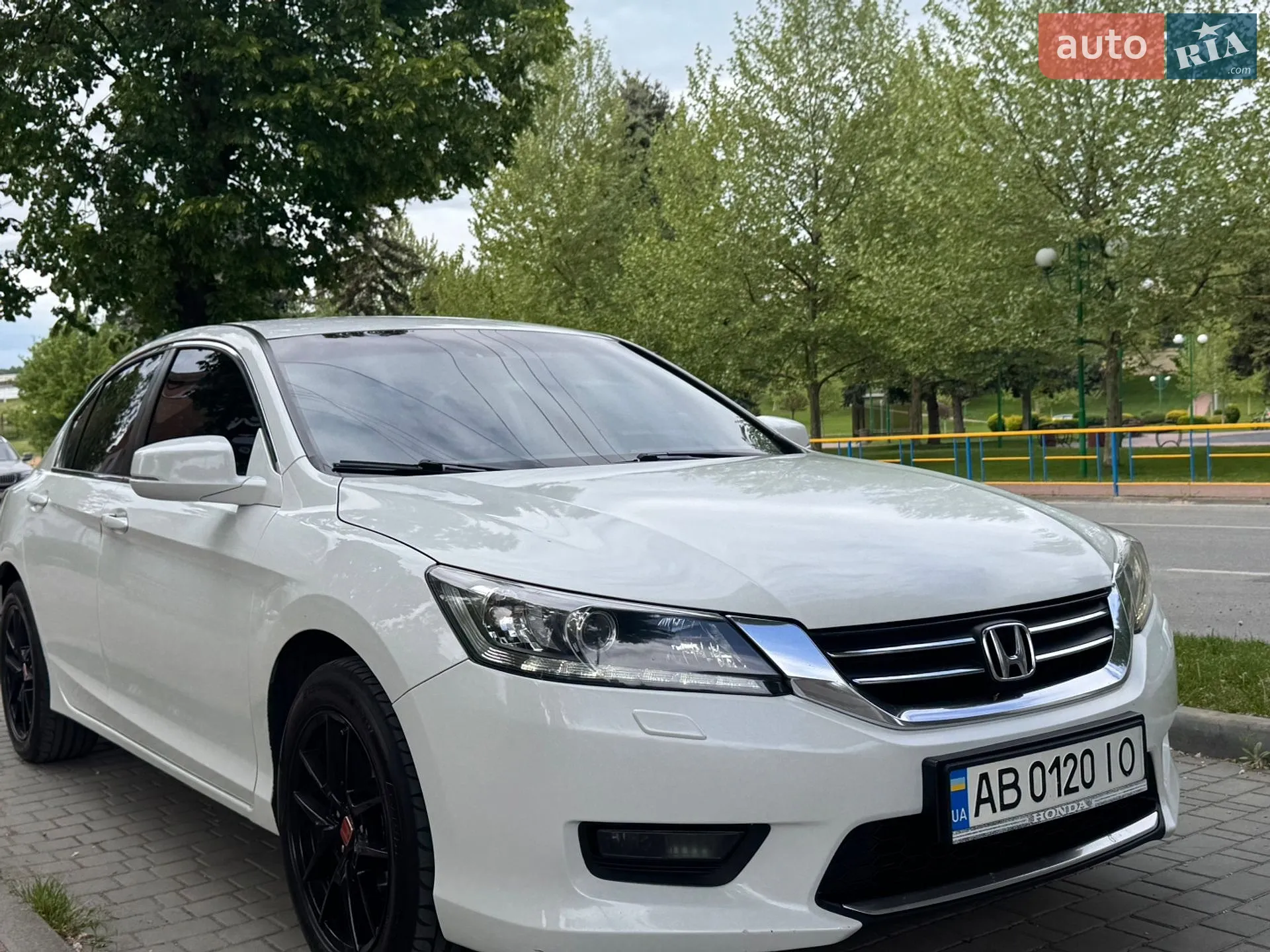 2013 Honda Accord - мініатюра 2