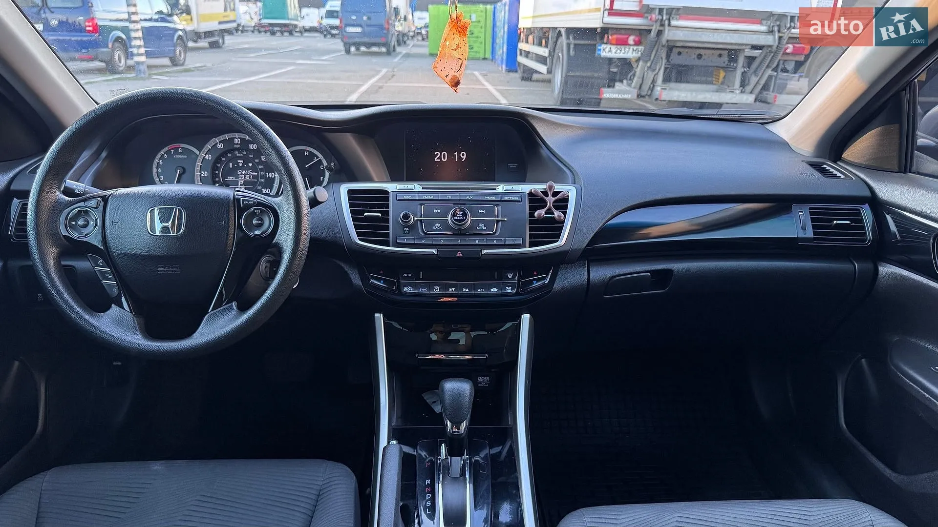 2017 Honda Accord - мініатюра 18