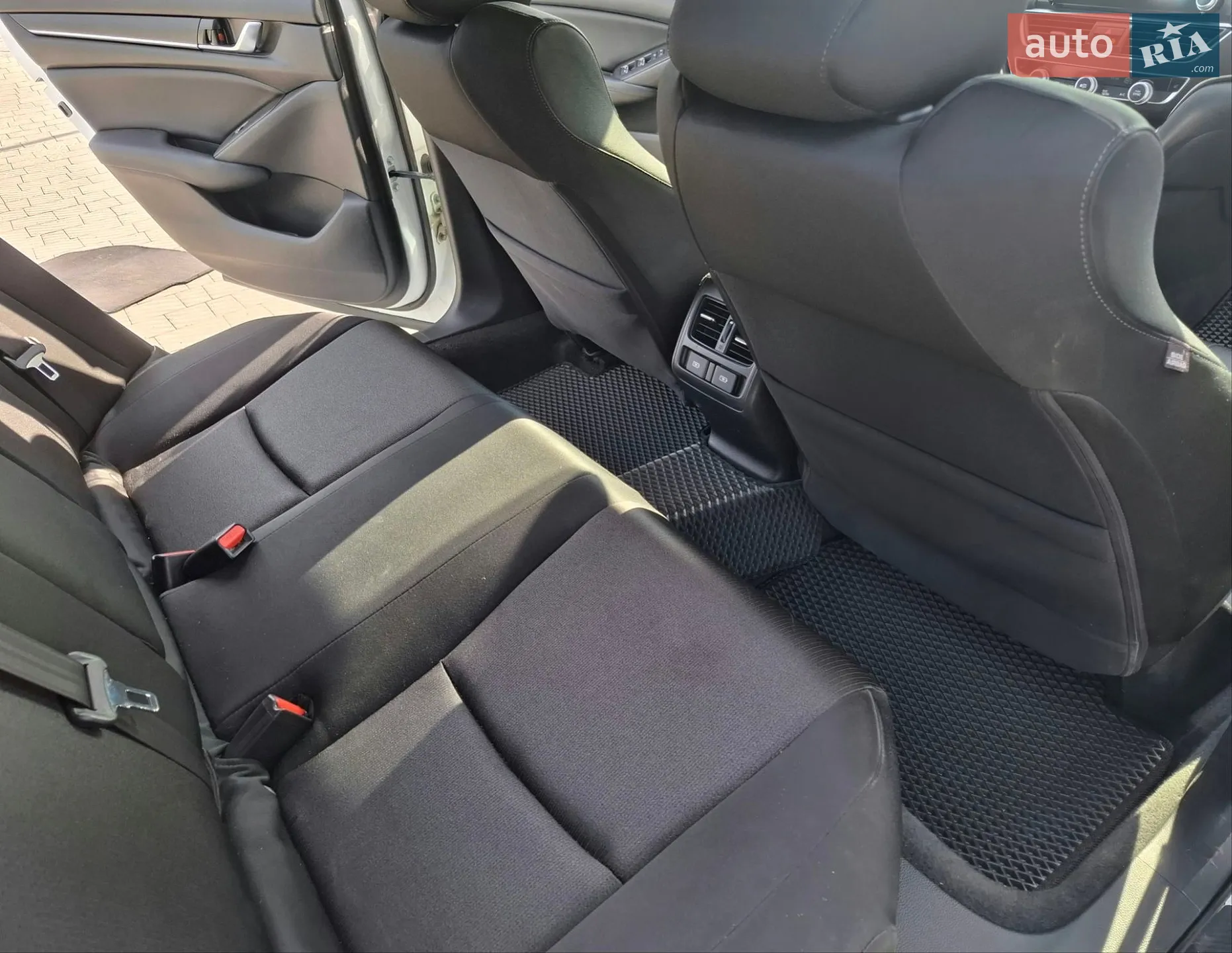 2018 Honda Accord - мініатюра 28