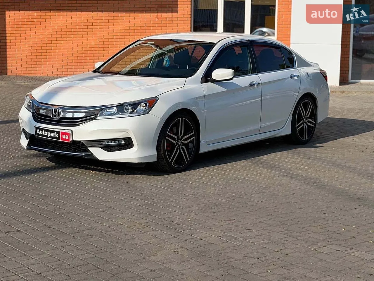 2017 Honda Accord - мініатюра 27