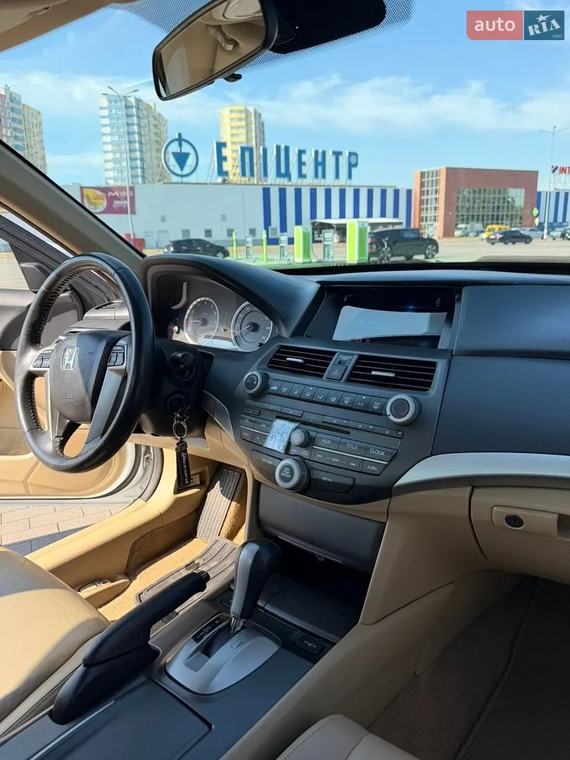 2011 Honda Accord - мініатюра 11