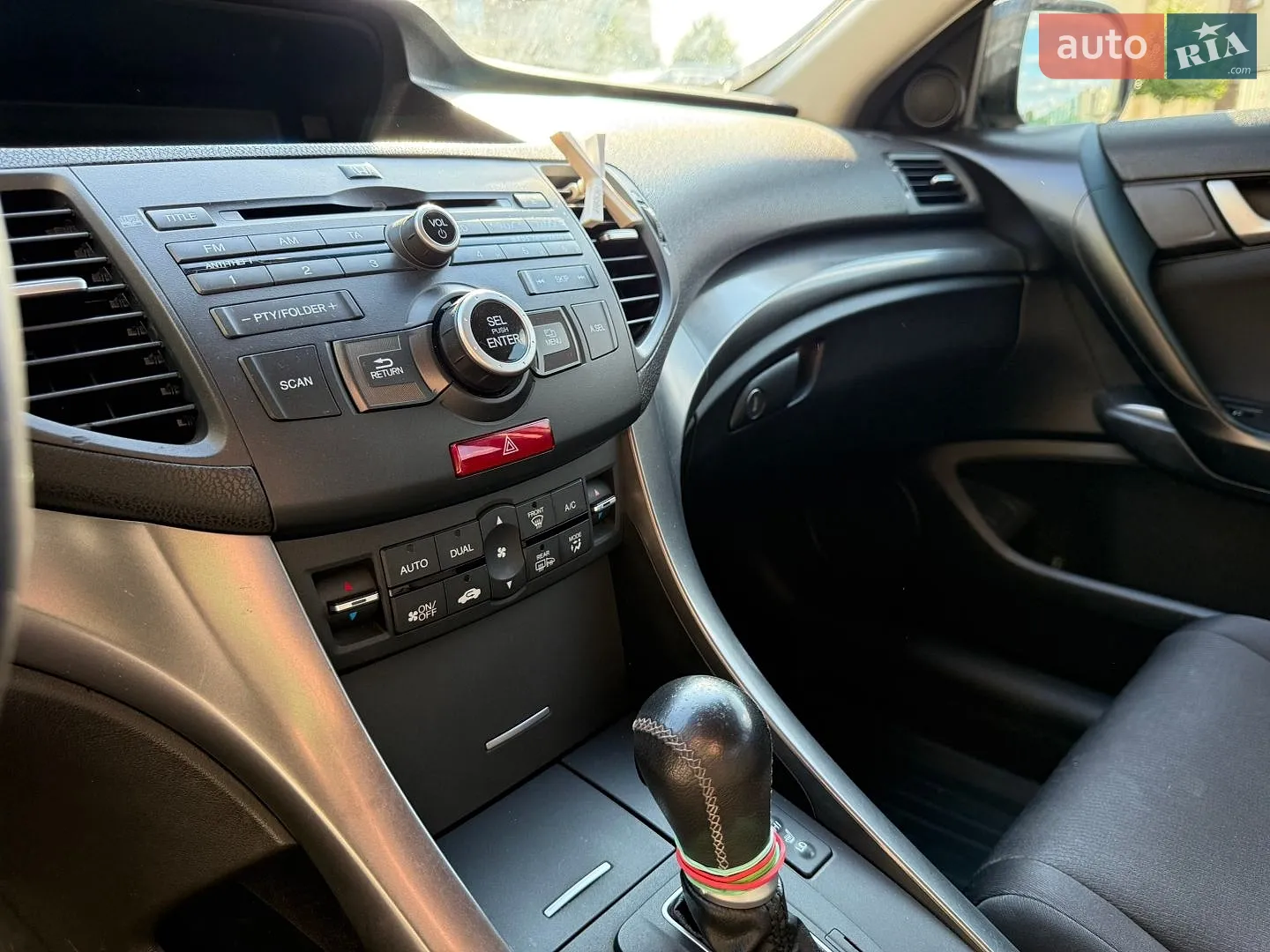 2011 Honda Accord - мініатюра 17