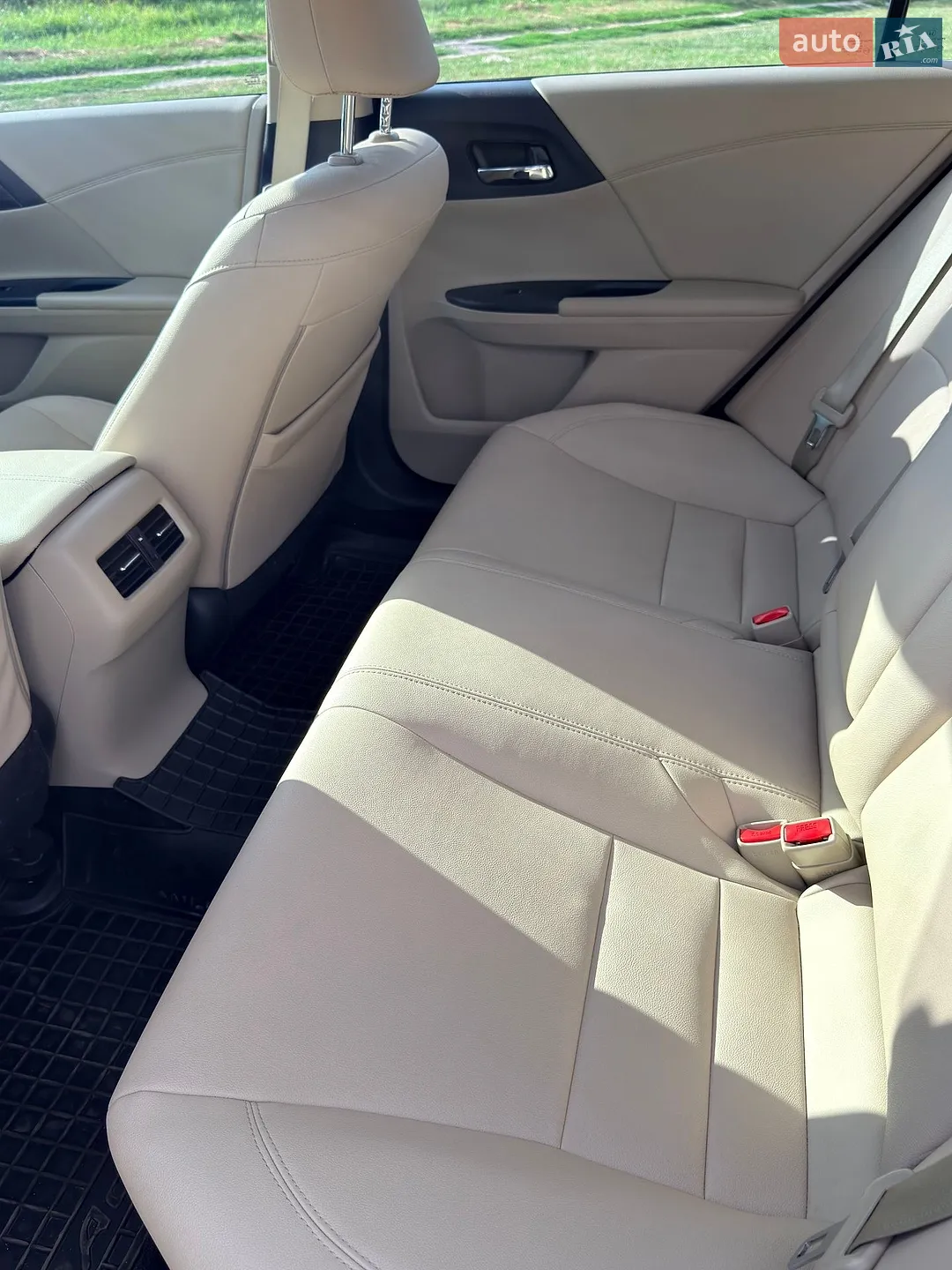 2016 Honda Accord - мініатюра 11