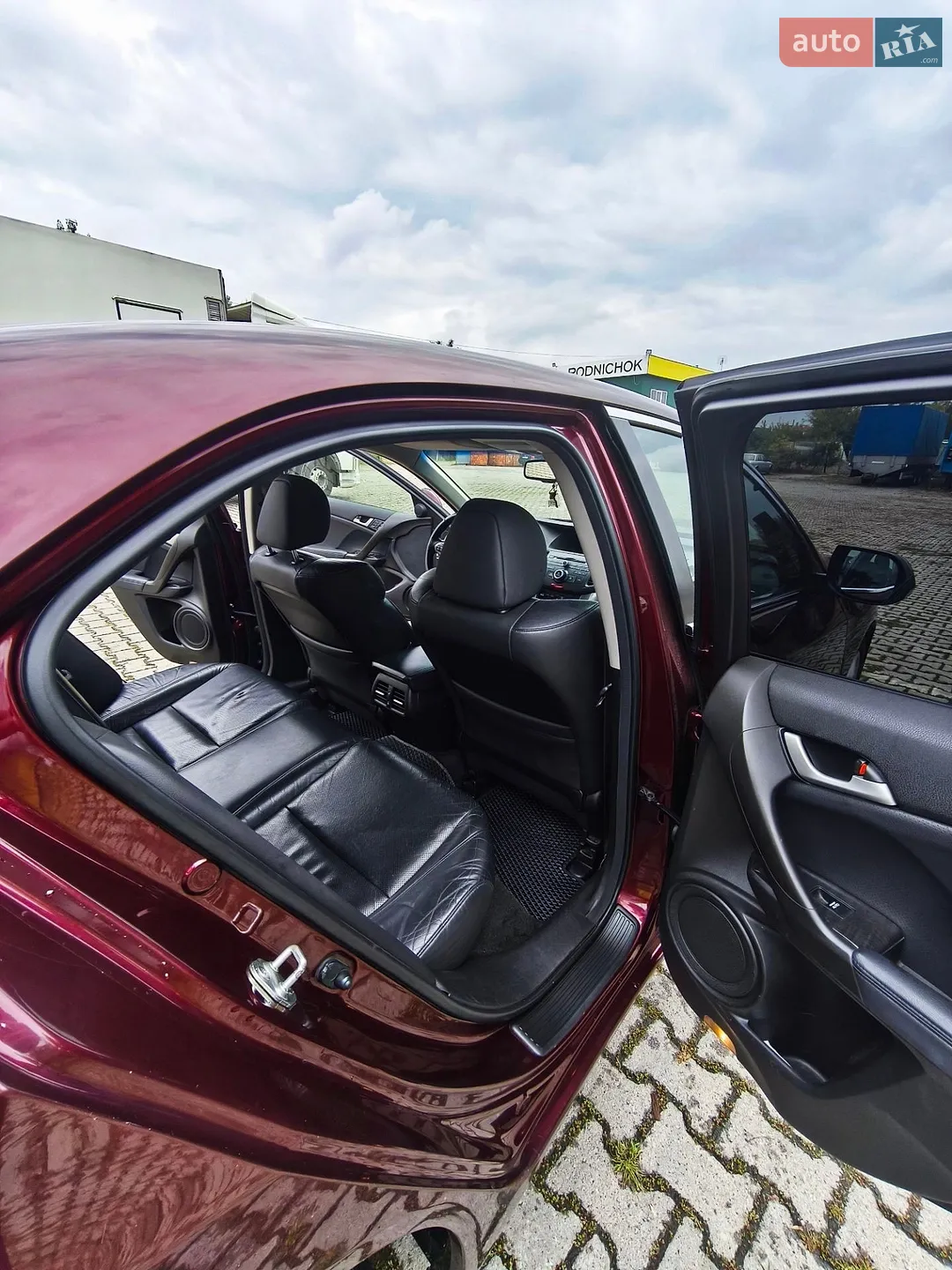 2010 Honda Accord - мініатюра 11