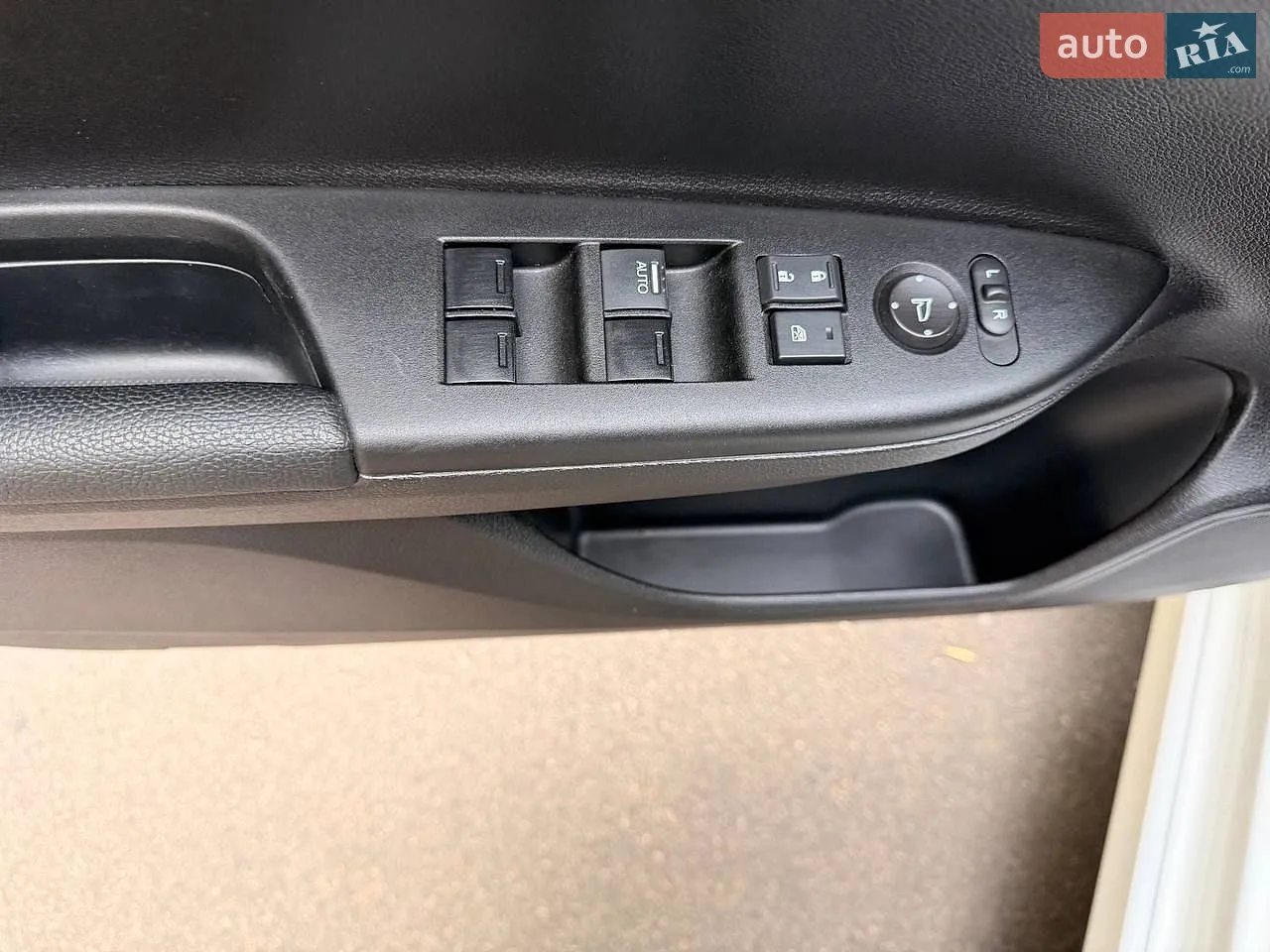 2016 Honda Accord - мініатюра 12