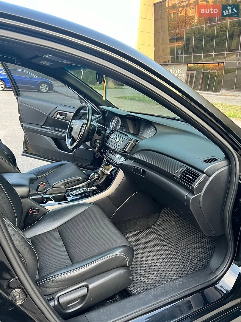 2017 Honda Accord - мініатюра 11