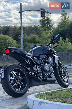 Мотоцикл Без обтікачів (Naked bike) Honda CB 1000R 2022 в 