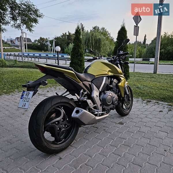 Мотоцикл Без обтекателей (Naked bike) Honda CB 1000R 2010 в Тернополе