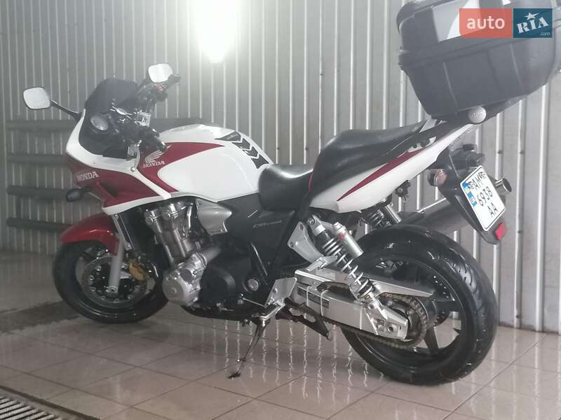 Мотоцикл Спорт-туризм Honda CB 1300 2007 в Радомышле