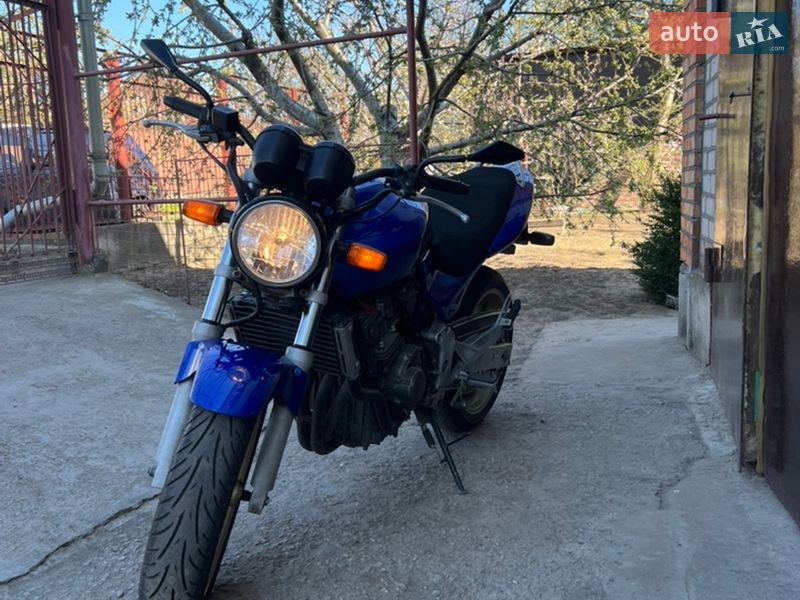 Honda CB 250F Hornet 2005