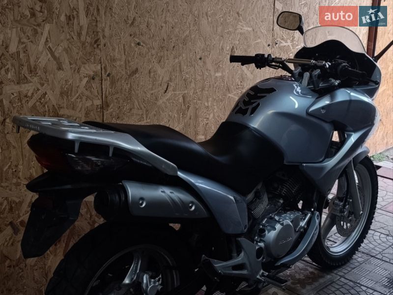 Мотоцикл Туризм Honda CB 250R 2011 в Изюме